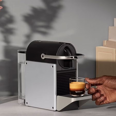 Cafetera Nespresso Pixie Silver Plateada Café Expresso